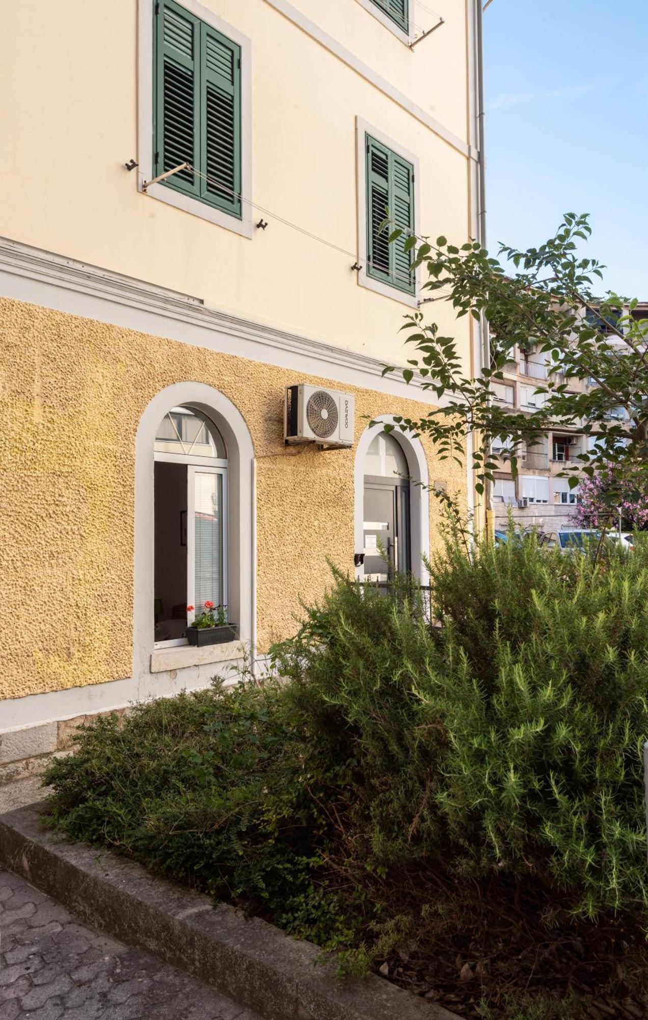 Apartman Kata Apartment Split Exterior photo